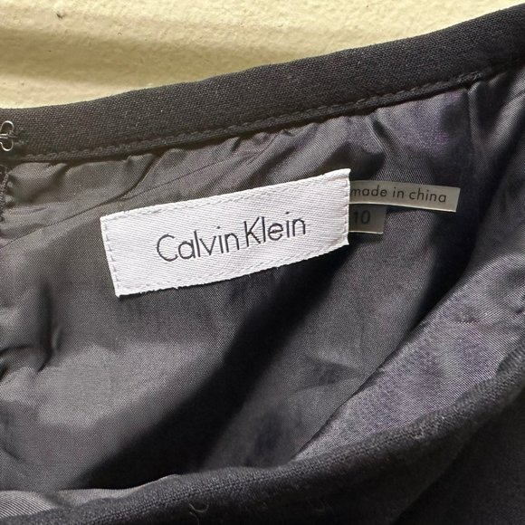 Calvin Klein Knee Length Black Skirt, Size 10, Pre-owned - Picture 3 of 4